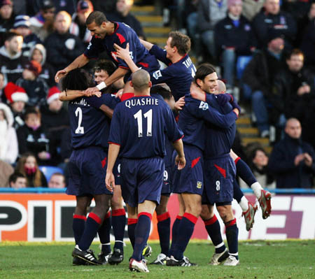 张庆鹏：沈梓捷缺席影响大，想办法弥补篮板球和速度优势（张庆鹏谈沈梓捷缺阵：影响显著，球队需设法补强篮板与速度）