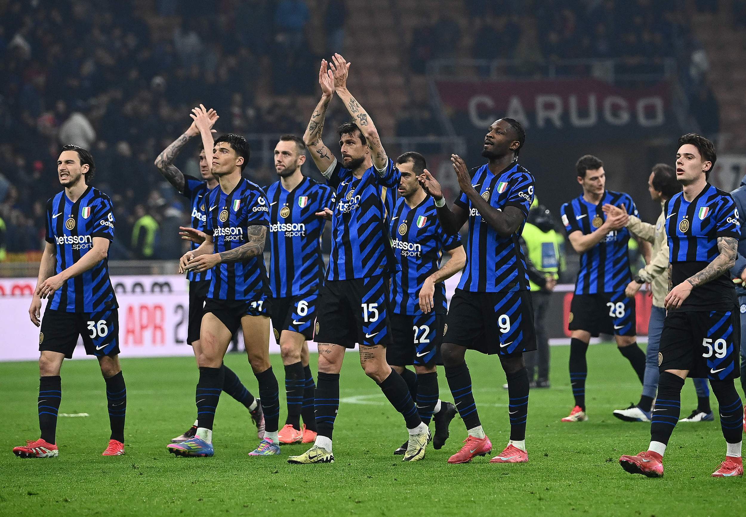 湖人前三节仅得61分，创下球队本赛季前三节最低分（湖人三节合计仅61分，刷新本季三节得分新低）